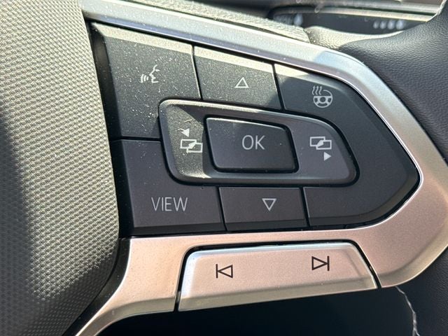 2025 Volkswagen Taos SEL