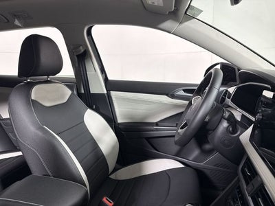 2025 Volkswagen Taos SEL