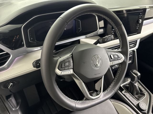 2025 Volkswagen Taos SEL