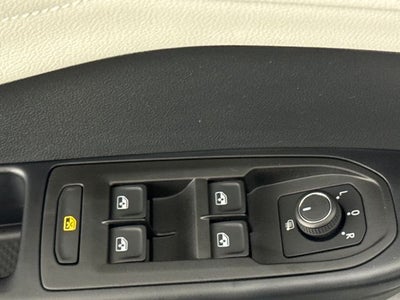 2026 Volkswagen Taos SEL