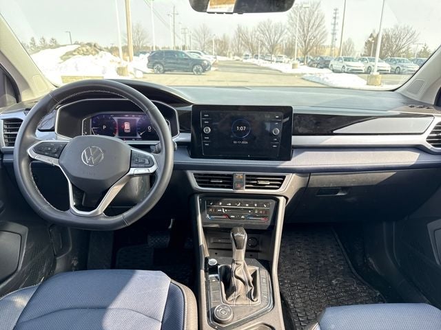 2025 Volkswagen Taos SEL