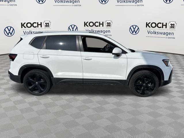 2025 Volkswagen Taos SEL