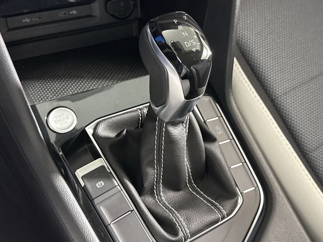 2025 Volkswagen Taos S