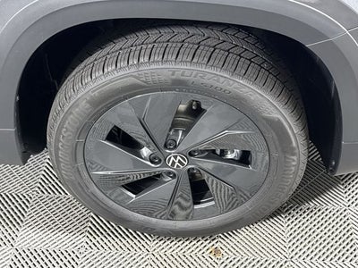 2025 Volkswagen Taos S