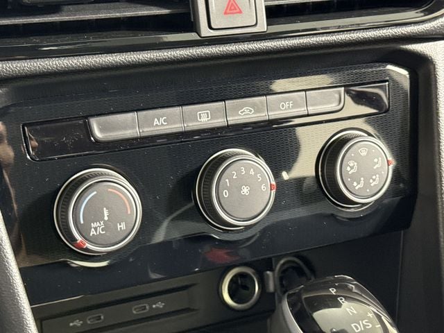 2025 Volkswagen Taos S