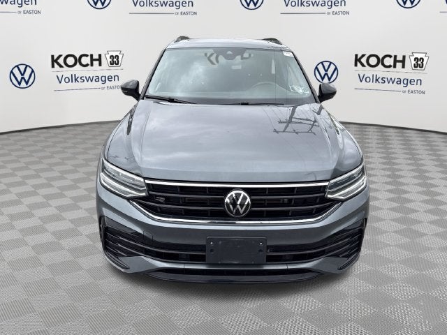 2024 Volkswagen Tiguan SE R-Line Black