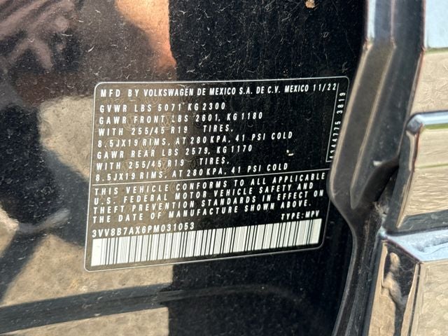 2023 Volkswagen Tiguan SE R-Line Black