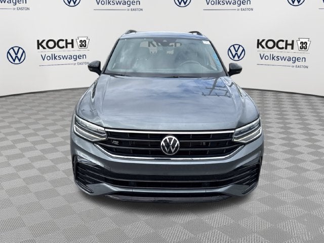 2023 Volkswagen Tiguan SE R-Line Black