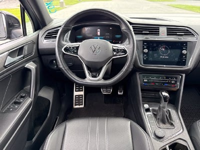 2023 Volkswagen Tiguan SE R-Line Black