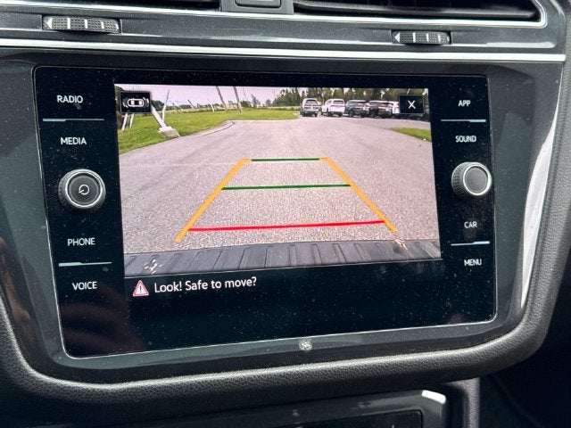 2023 Volkswagen Tiguan SE R-Line Black
