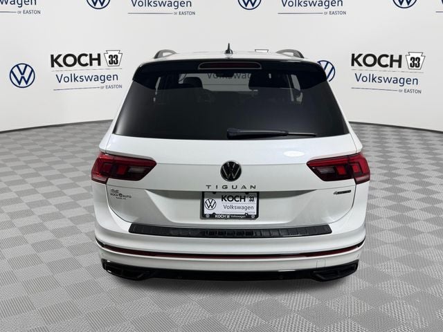 2024 Volkswagen Tiguan SE R-Line Black