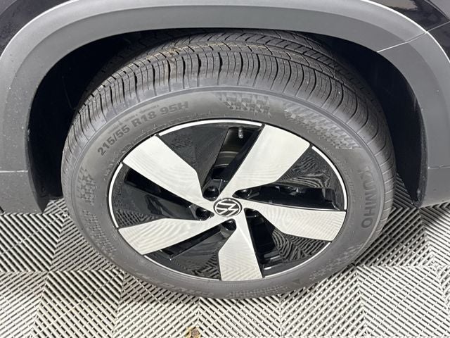 2025 Volkswagen Taos S