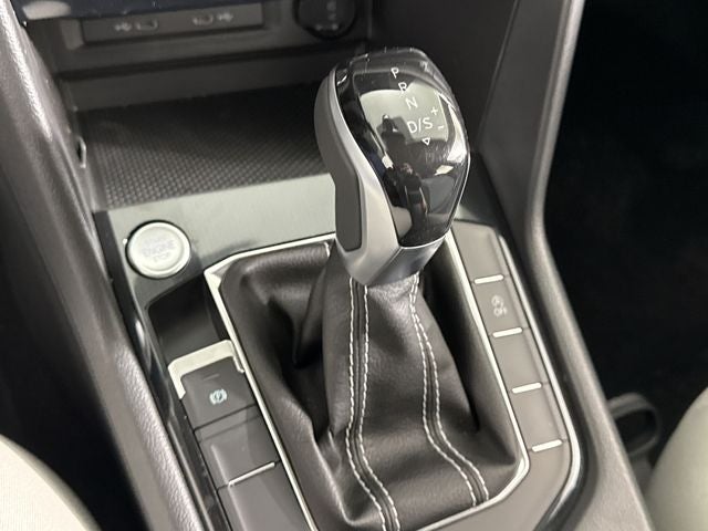 2025 Volkswagen Taos S