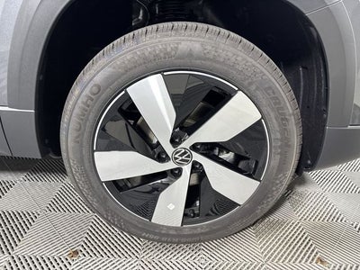 2025 Volkswagen Taos S