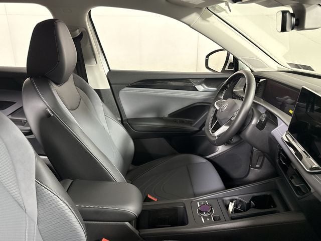 2025 Volkswagen Tiguan SE