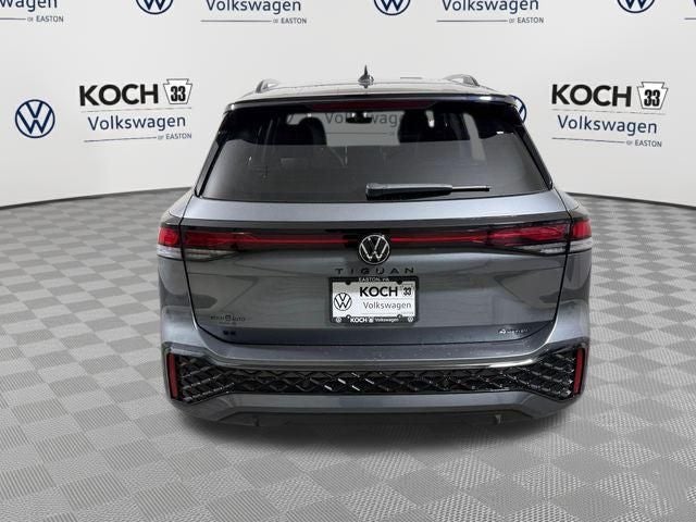 2026 Volkswagen Tiguan SE R-Line Black