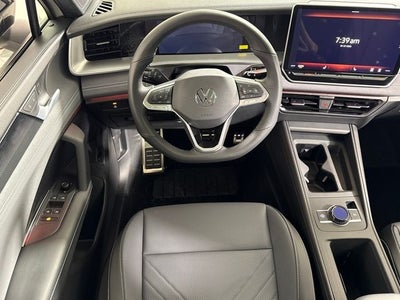 2026 Volkswagen Tiguan SE R-Line Black