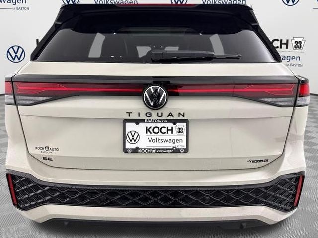 2026 Volkswagen Tiguan SE R-Line Black