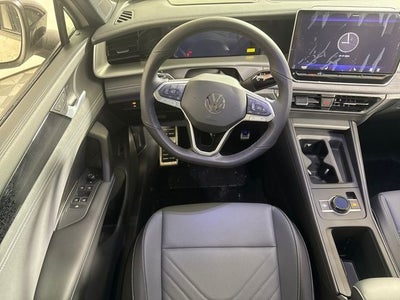 2026 Volkswagen Tiguan SE R-Line Black