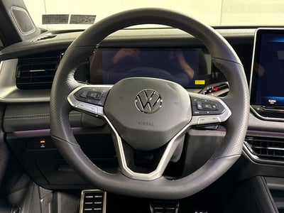2026 Volkswagen Tiguan SE R-Line Black