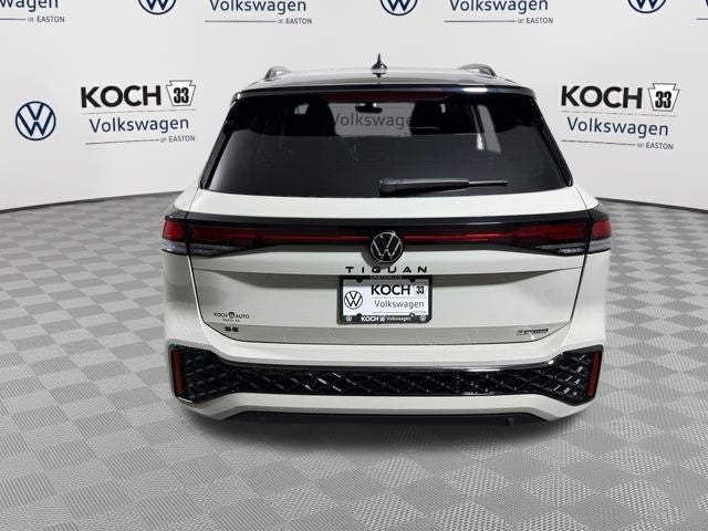 2026 Volkswagen Tiguan SE R-Line Black