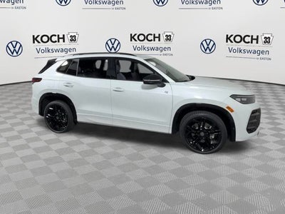 2026 Volkswagen Tiguan SE R-Line Black