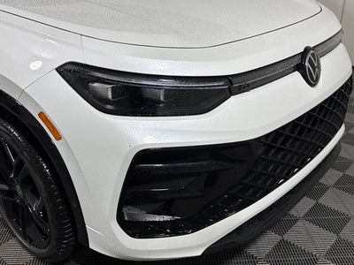 2026 Volkswagen Tiguan SE R-Line Black
