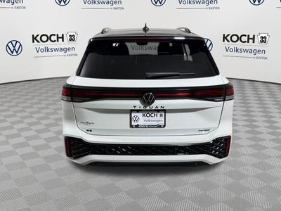 2026 Volkswagen Tiguan SE R-Line Black