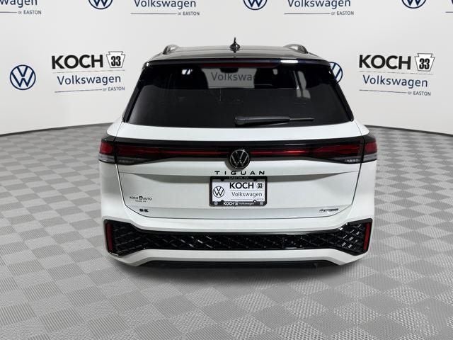 2026 Volkswagen Tiguan SE R-Line Black