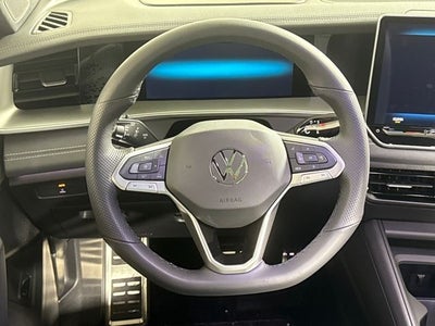 2026 Volkswagen Tiguan SE R-Line Black