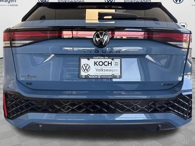 2026 Volkswagen Tiguan SE R-Line Black