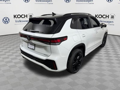 2026 Volkswagen Tiguan SE R-Line Black