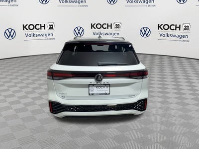 2025 Volkswagen Tiguan SE R-Line Black