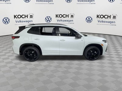 2025 Volkswagen Tiguan SE R-Line Black