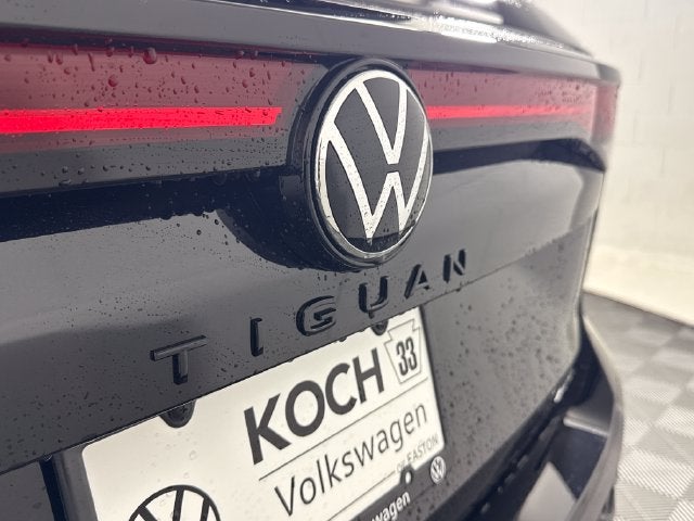 2026 Volkswagen Tiguan SE R-Line Black