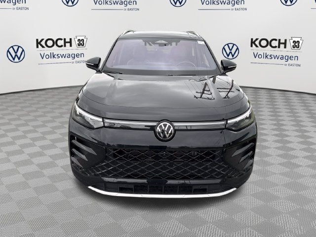 2025 Volkswagen Tiguan SEL R-Line