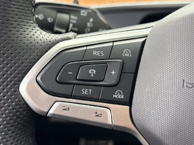 2025 Volkswagen Tiguan SEL R-Line