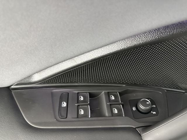 2025 Volkswagen Tiguan SE