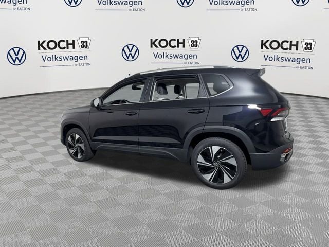 2025 Volkswagen Taos SE
