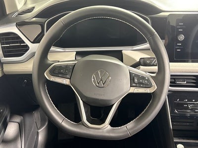 2026 Volkswagen Taos SE