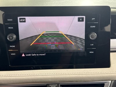 2026 Volkswagen Taos SE