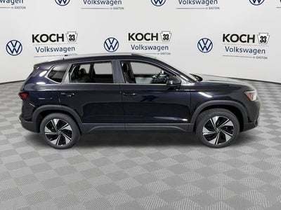 2026 Volkswagen Taos SE