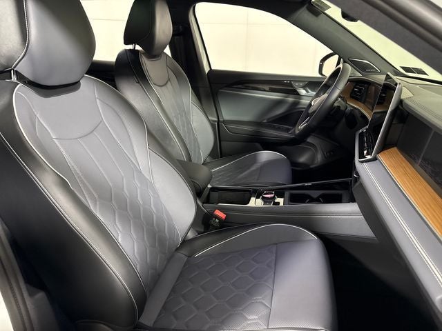 2026 Volkswagen Tiguan SEL R-Line Turbo