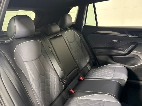 2026 Volkswagen Tiguan SEL R-Line Turbo