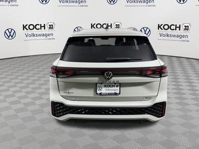 2026 Volkswagen Tiguan SEL R-Line Turbo