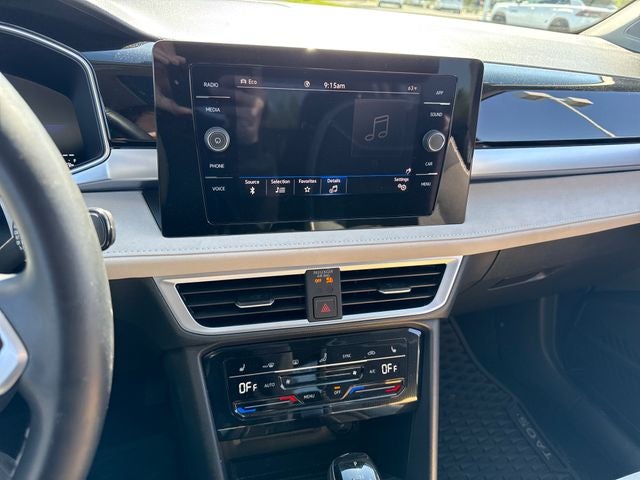 2025 Volkswagen Taos SE
