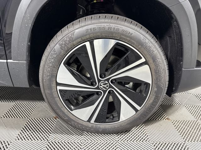 2026 Volkswagen Taos SE