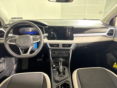 2026 Volkswagen Taos SE