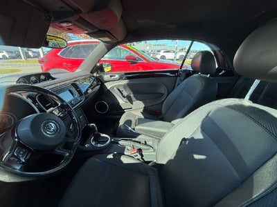 2013 Volkswagen Beetle Base
