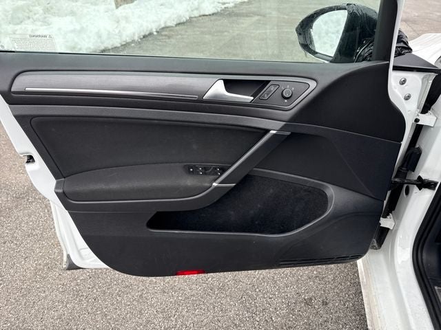 2021 Volkswagen Golf GTI S